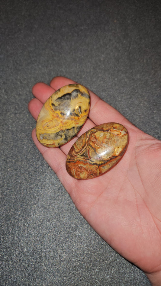 Crazy Lace Agate Palm Stone