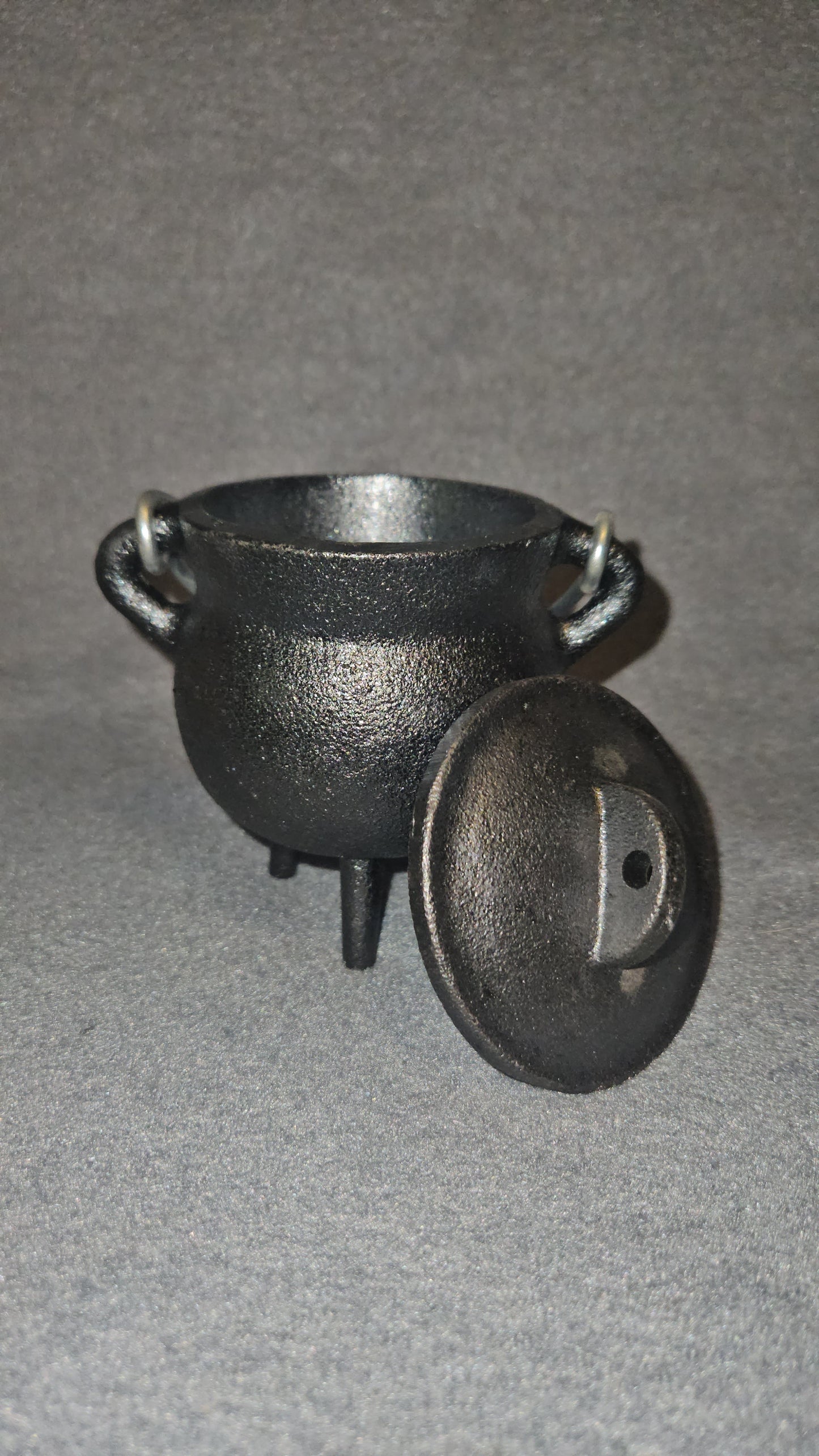 3.5" Cast Iron Cauldron