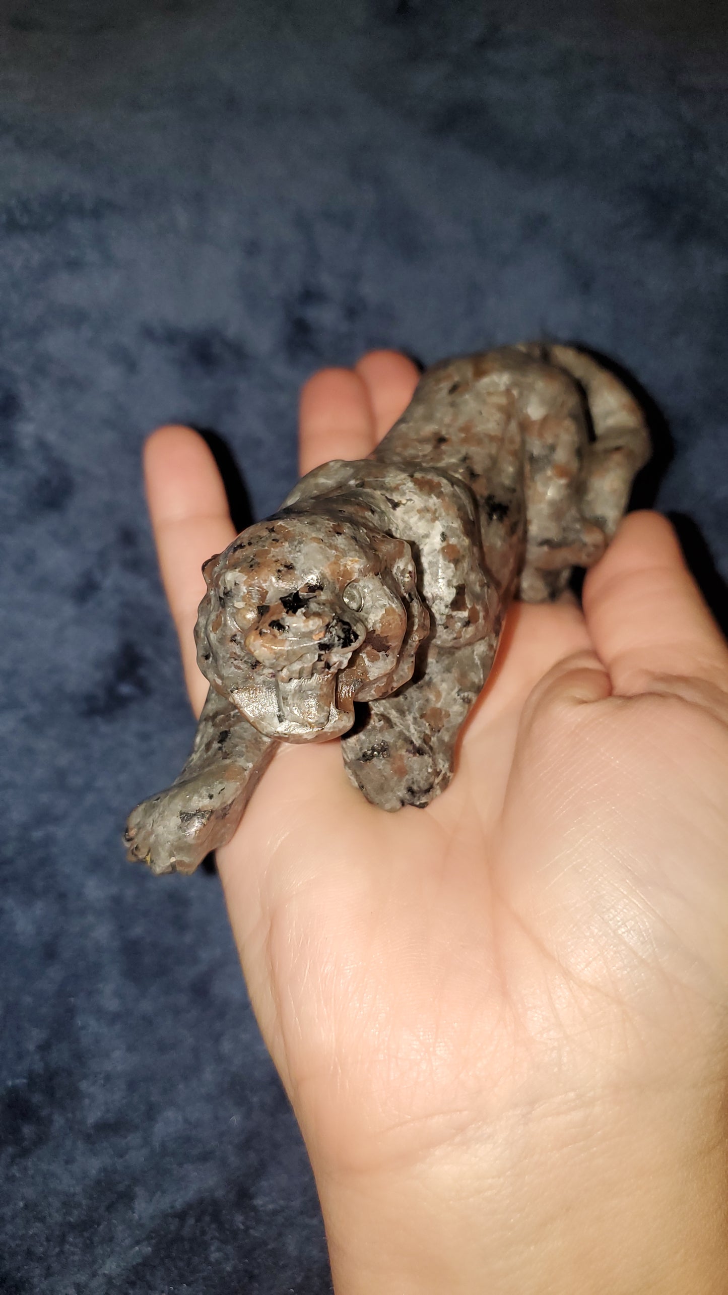 Yooperlite Tiger Carving